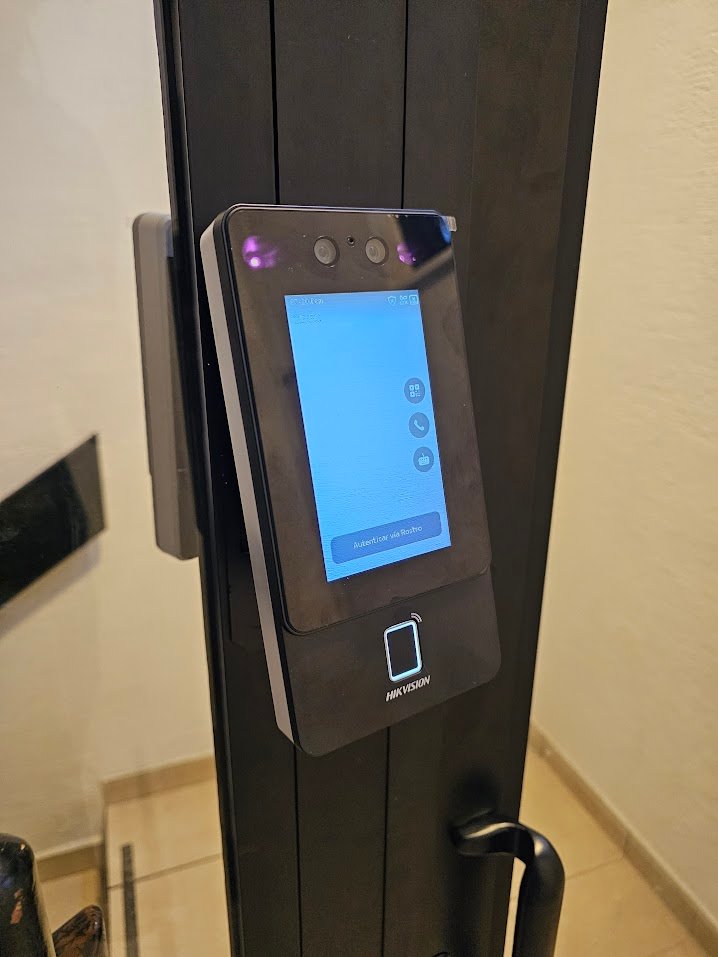 Lector de control de acceso